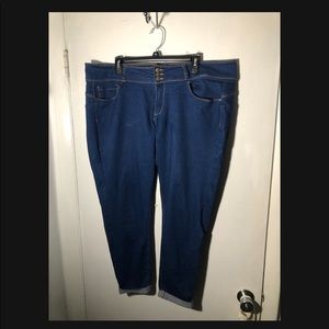 WAXJEANS Capris